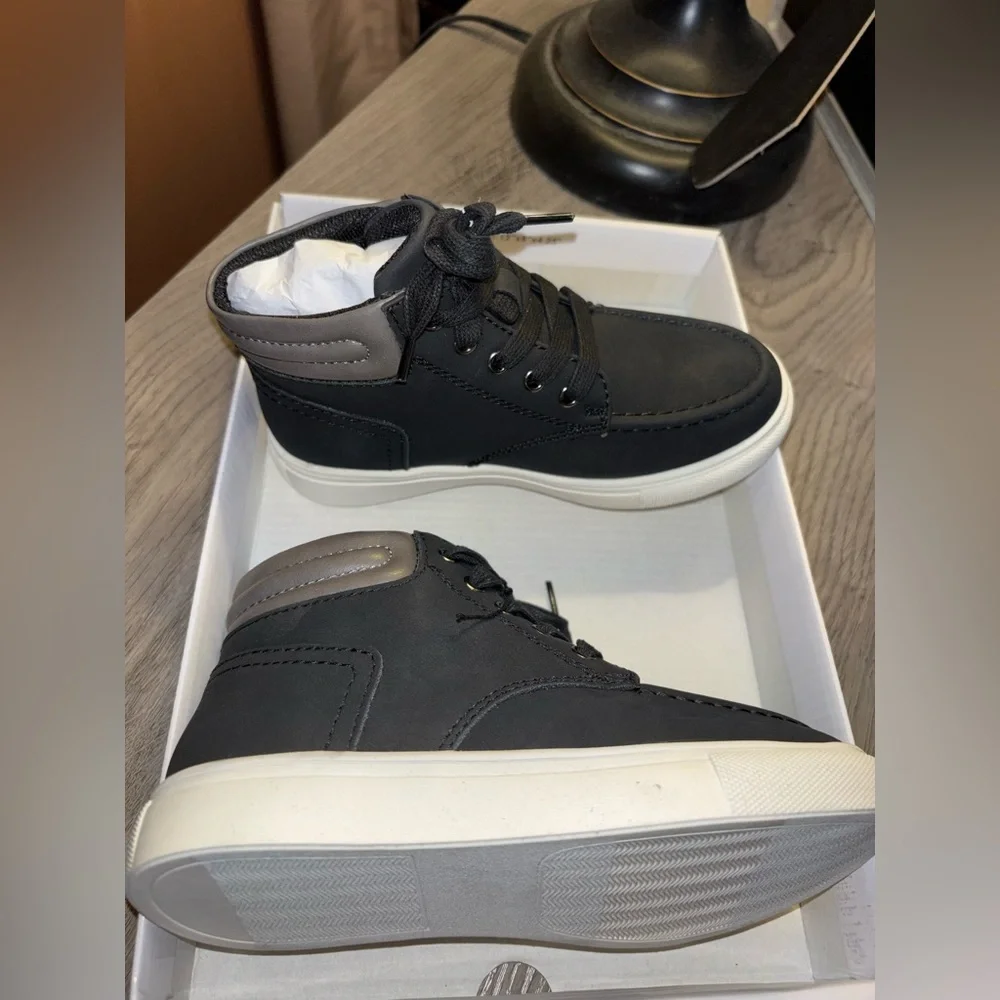 Sonoma Goods for Life Elvin memory foam kids shoe. size 12 NWT - Picture 5 of 7